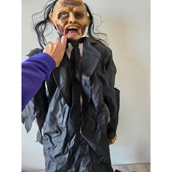 Tekky AS IS rising grave zombie Halloween prop decor - Picture 5 of 8